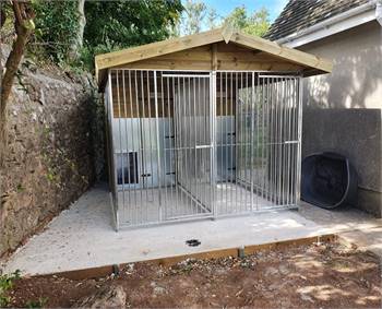 Benchmark Kennels